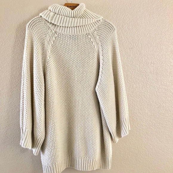 Oversized knitted sweater - Picture 3 of 5